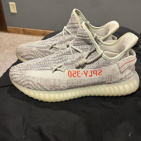 Yezzys - Picture 1 of 1